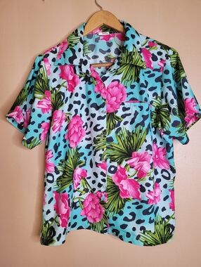 King Kameha Funky Hawaiian Shirt in The "Leopard Flowers" Turquoise Design
